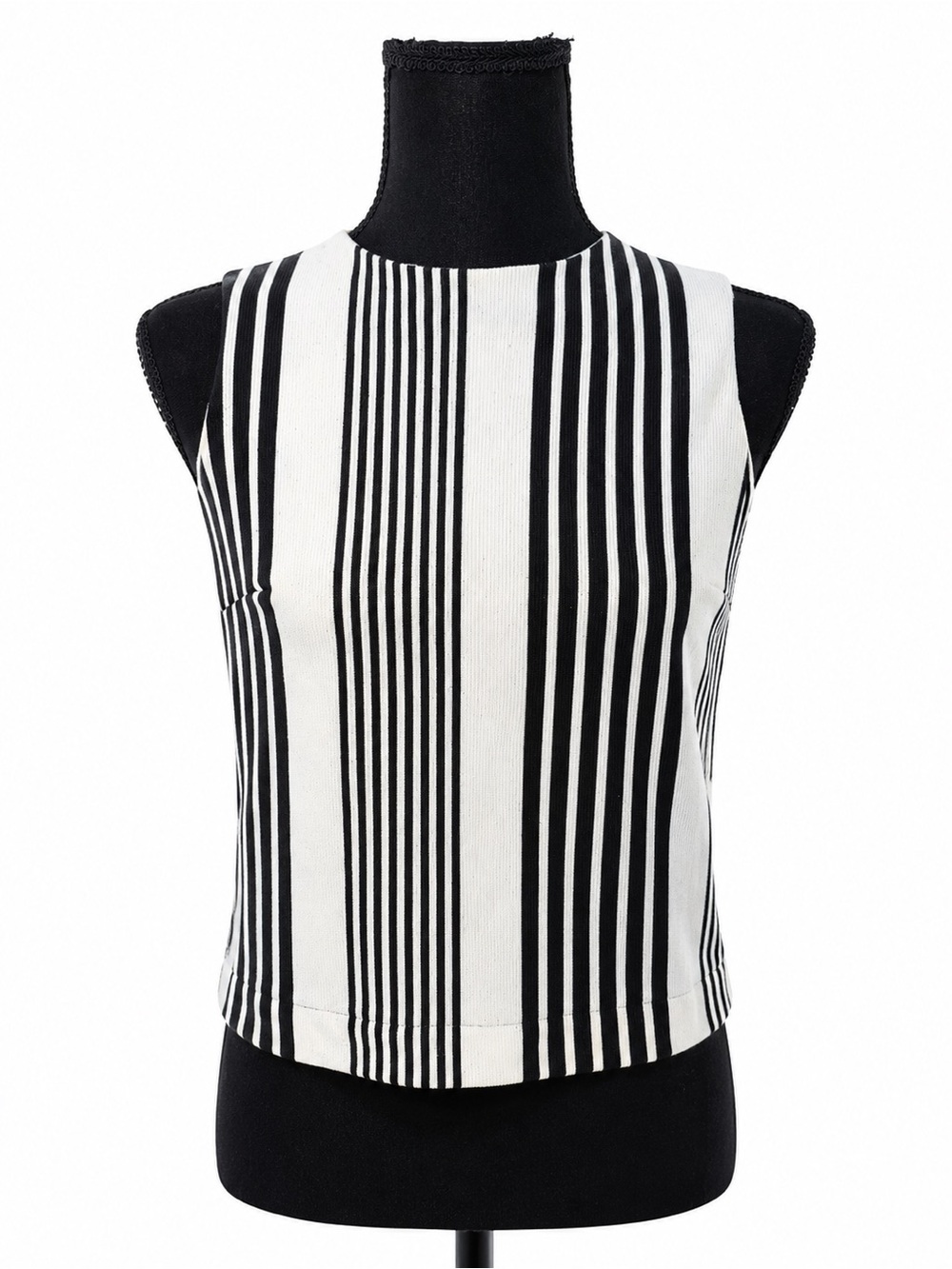 bleuh ciel Black & White Vertical Stripe Sleeveless Tank